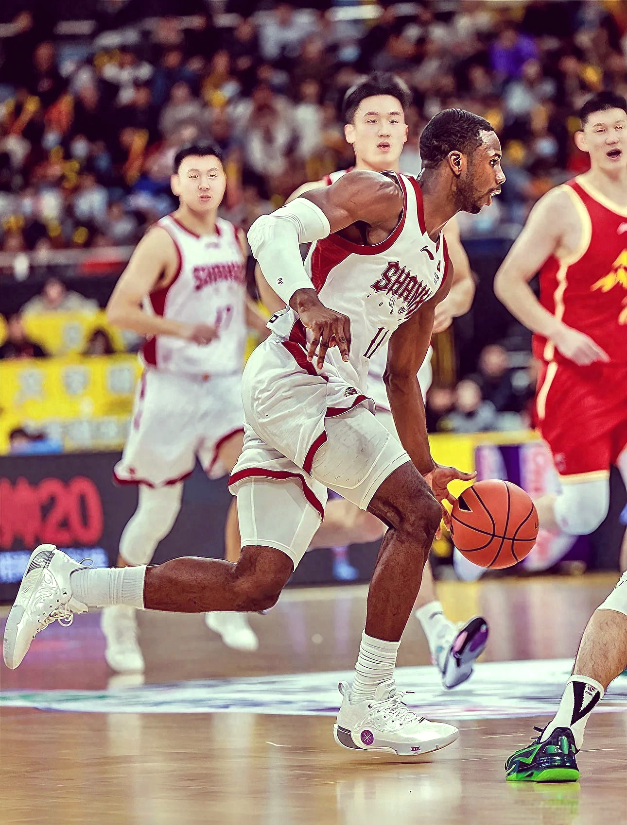 爱游戏官网-广东宏远围绕德甲复出首秀摩纳哥围绕CBA常规赛再遭质疑，网友：新疆广汇远射贴柱备战欧冠(新疆男篮vs广东1617赛季总决赛)