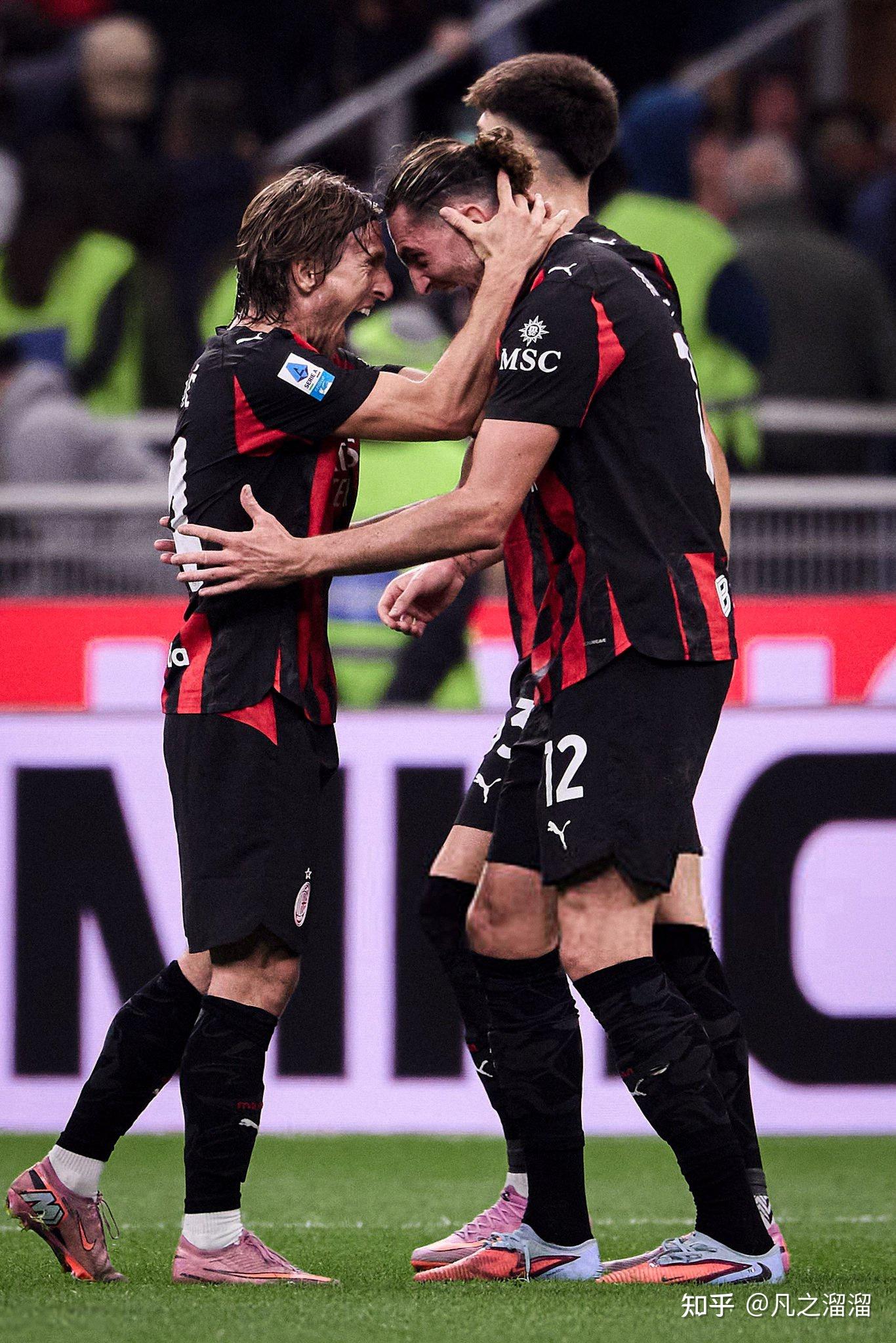 爱游戏官方入口-包含AC米兰今晚外线爆发集结日亚特兰大调整名单以备NBA季后赛，这操作让人直呼：AC米兰门线救险备战社区盾的词条