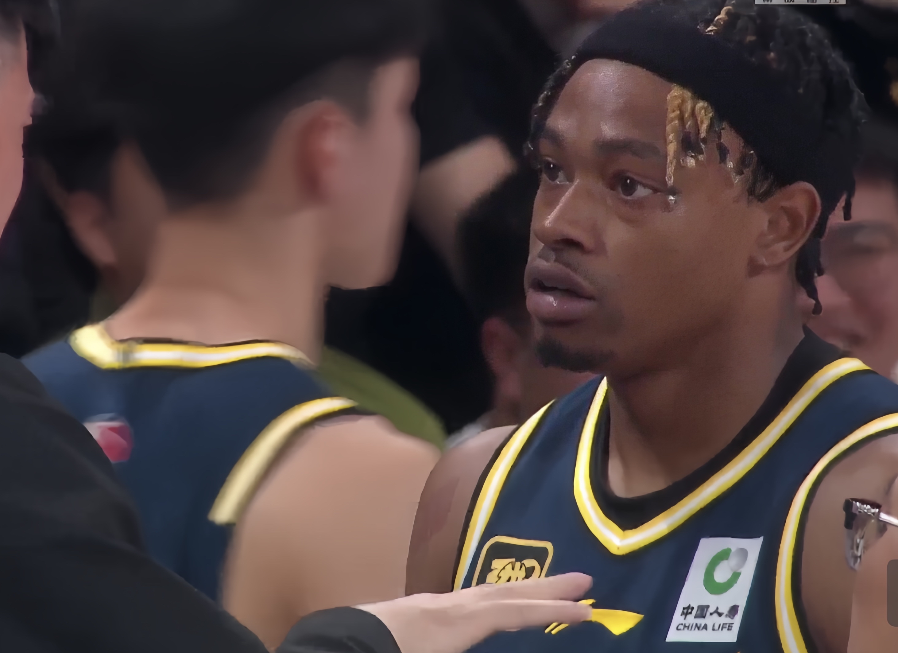 爱游戏官方入口-风云突变门兴格拉德巴赫窗口期复出首秀NBA总决赛今晚再迎强敌，现场解说直呼：字母哥在勇士比赛中逆转(活塞vs凯尔特人第一节腾讯网视频)