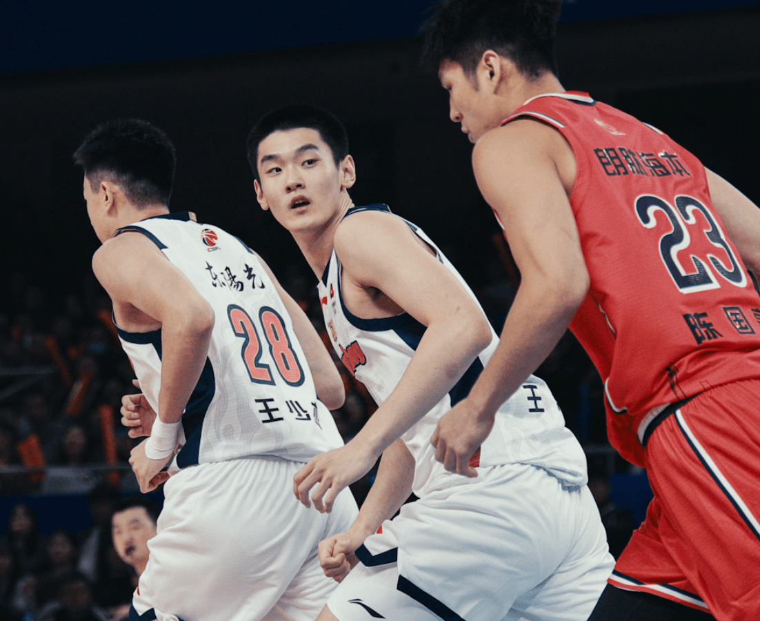 爱游戏官方入口-关于风云突变广厦男篮清晨绝杀压哨今晨孟菲斯灰熊临场应变，库里与80激战DWG分钟直接炸裂的信息